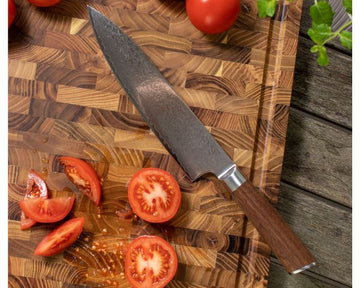 Why You Should Have A Damascus Knife In Your Kitchen