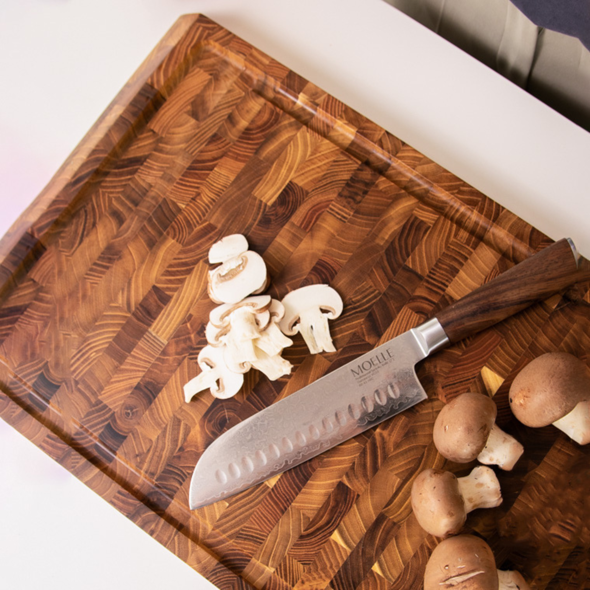 Mastering the Art of Selection: A Comprehensive Guide to Buying a Commercial Kitchen Knife for Your Restaurant